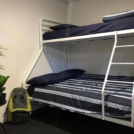 Spinners Hostel Перт Екстер'єр фото